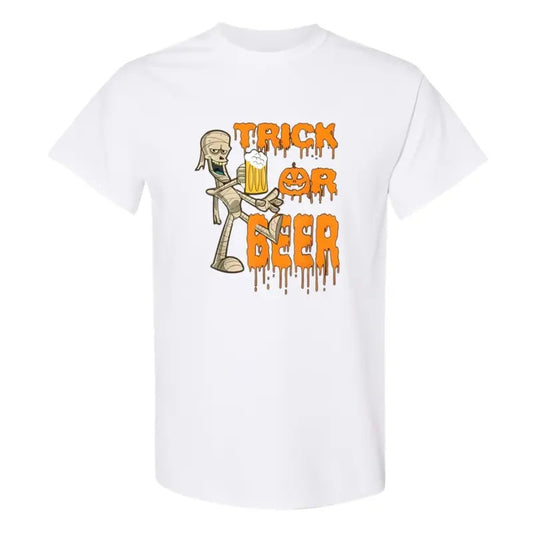 Halloween Trick or Beer T-Shirt - Funny Mummy with Beer Graphic for Halloween Parties, Casual Tee for Beer Lovers and Spooky Season Fun unisex hoodie