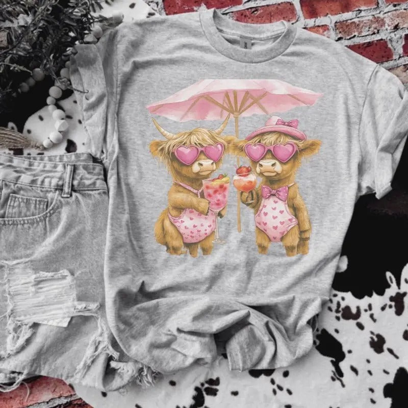 Highland Cows Summer Time Ash Grey T-Shirt - Bleached - Gildan - Unisex Hoodie, Sweatshirt | DripVista.com