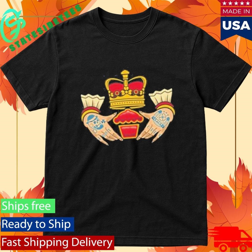 Johnny Cupcakes Men’s Claddagh Cakes Shirt