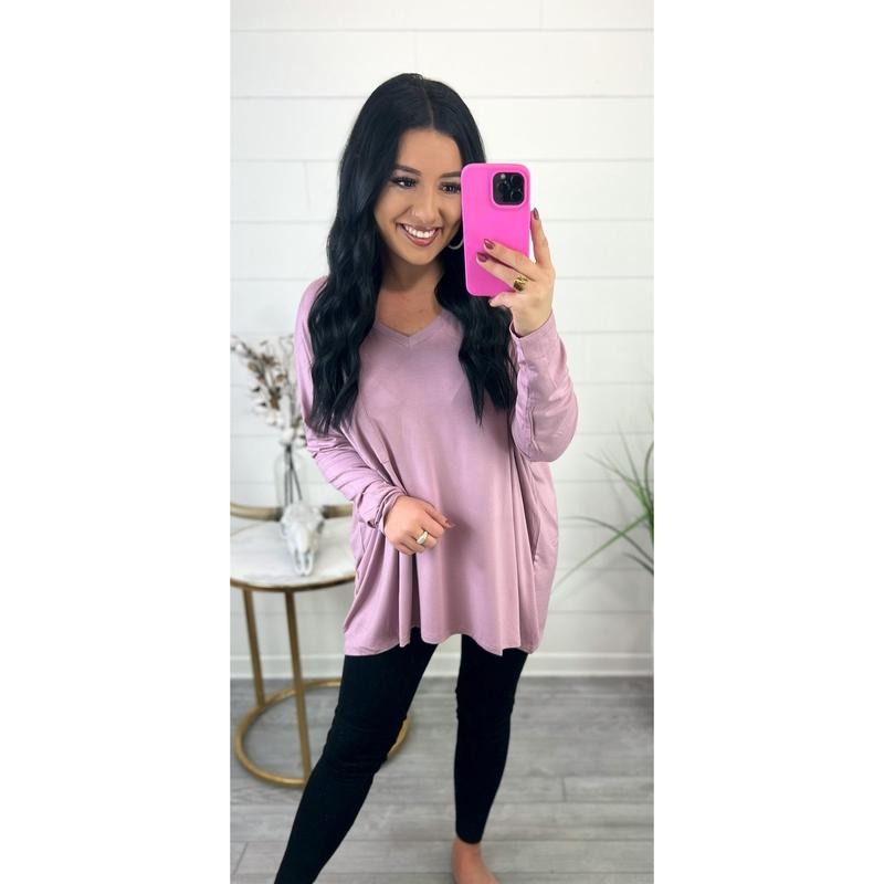 Kate Oversized Pocket Top T-Shirts, Hoodie, Sweatshirt | DripVista.com