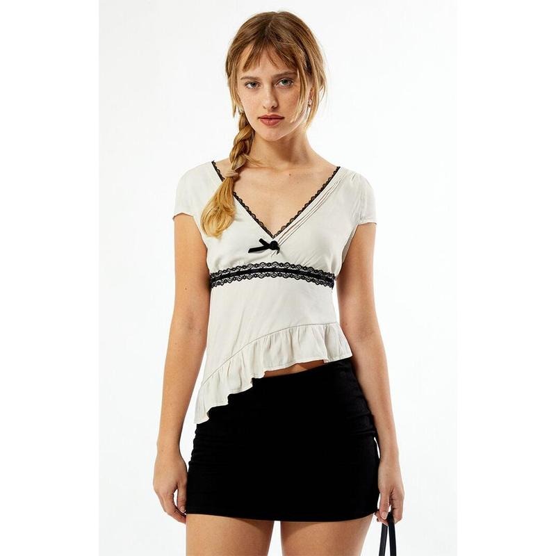 LA Hearts Women's Lace Trim Asymmetrical Top T-Shirts, Hoodie, Sweatshirt | DripVista.com