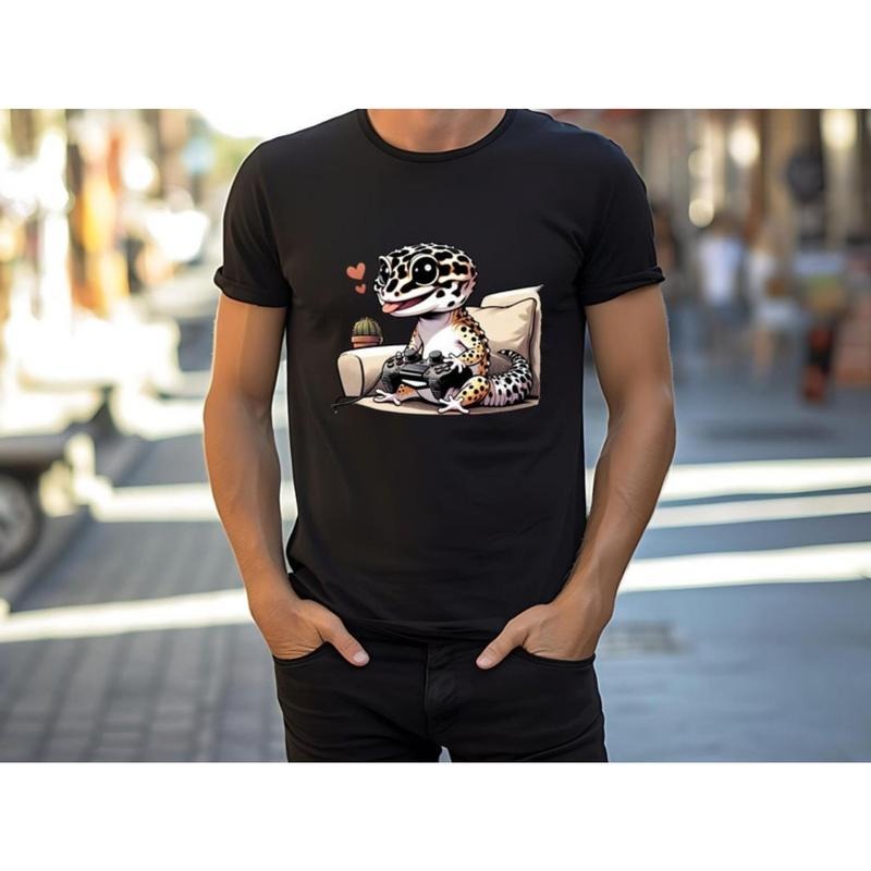 Leopard Gecko Video Gaming T-Shirt for Reptile Lover Gift, Gecko Reptile Tee For Anime Videogamer, Cute Gaming Shirt For...