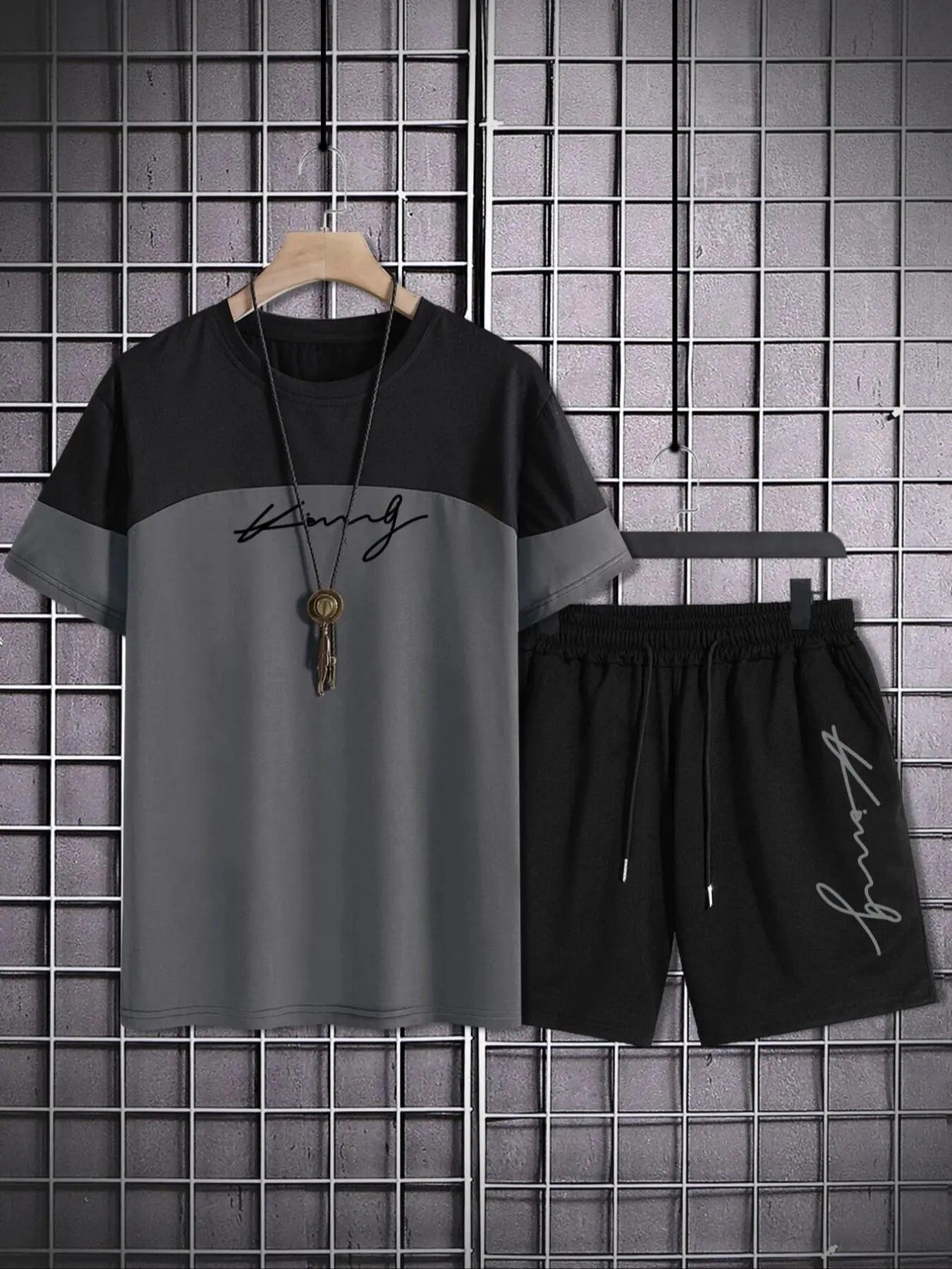 Men'WB shield Colorblock Letter Print Short Sleeve Tee & Drawstring Waist Shorts Straw hat pirates Set, Casual Round Neck...