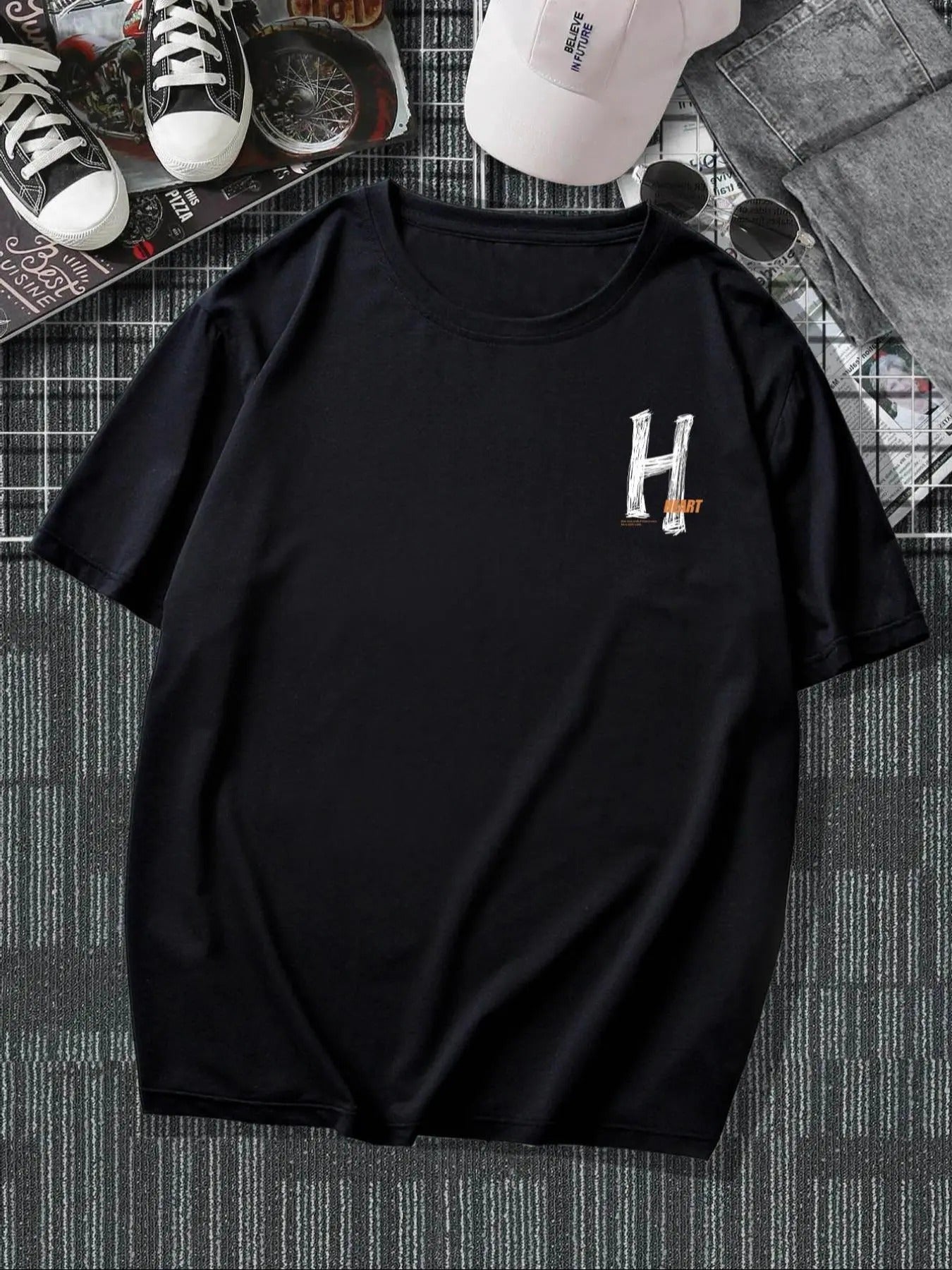 Men'WB shield Letter Print Round Neck Tee, Regular Fit Casual Fashion Short Sleeve T-Shirt for Summer, Men'WB shield Top...