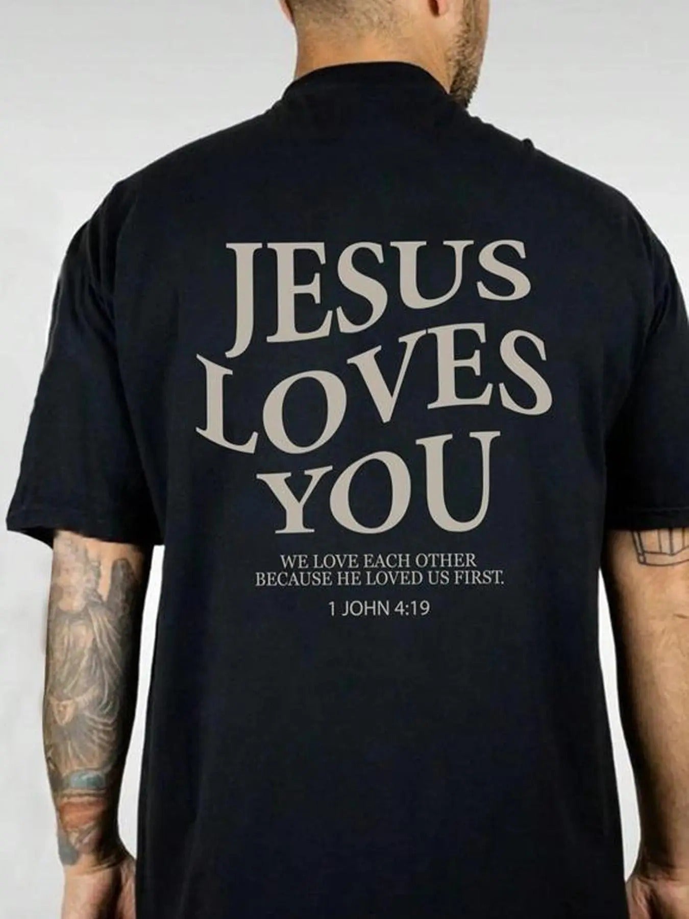 Men'WB shield Regular Fit "JESUS LOVES YOU" Letter Print Round Neck Tee, Casual Short Sleeve Crew Neck T-Shirt for Summer, Graphic Tees, Fashion Men'WB shield Streetwear Top for Daily Wear