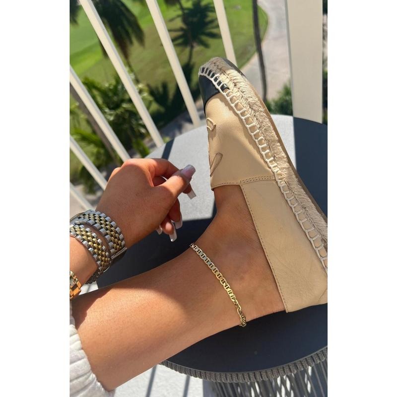 Miley Anklet *Final Sale* T-Shirts, Hoodie, Sweatshirt | DripVista.com