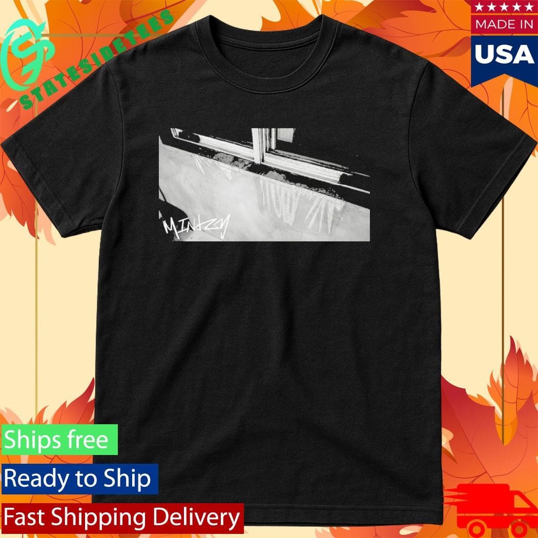 Mintzy Wall Shirt