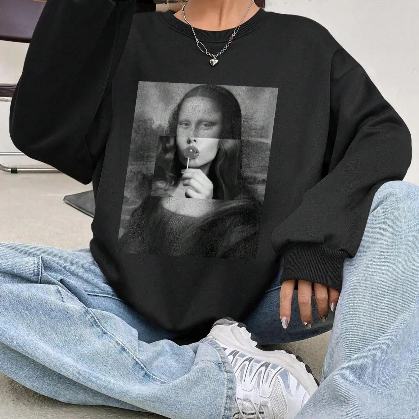 Women'WB shield Plain/Mona Lisa TNF Print Drop Shoulder TNF Lined Sweatshirt, Casual Long Sleeve Round Neck Pullover for...