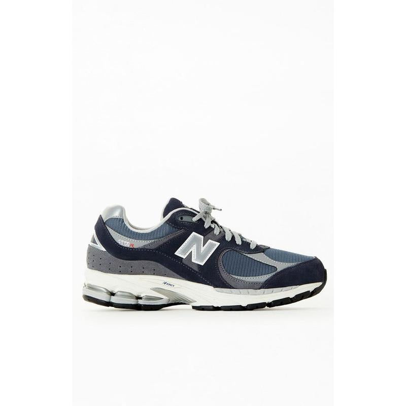 New Balance Men's 2002R Shoes - Multicolorstyle{n002}2 T-Shirts, Hoodie, Sweatshirt | DripVista.com