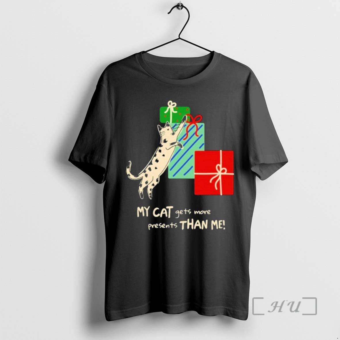 Officials My Cat Gets More Presents Than Me Christmas T-Shirts, Hoodie, Sweatshirt | DripVista.com