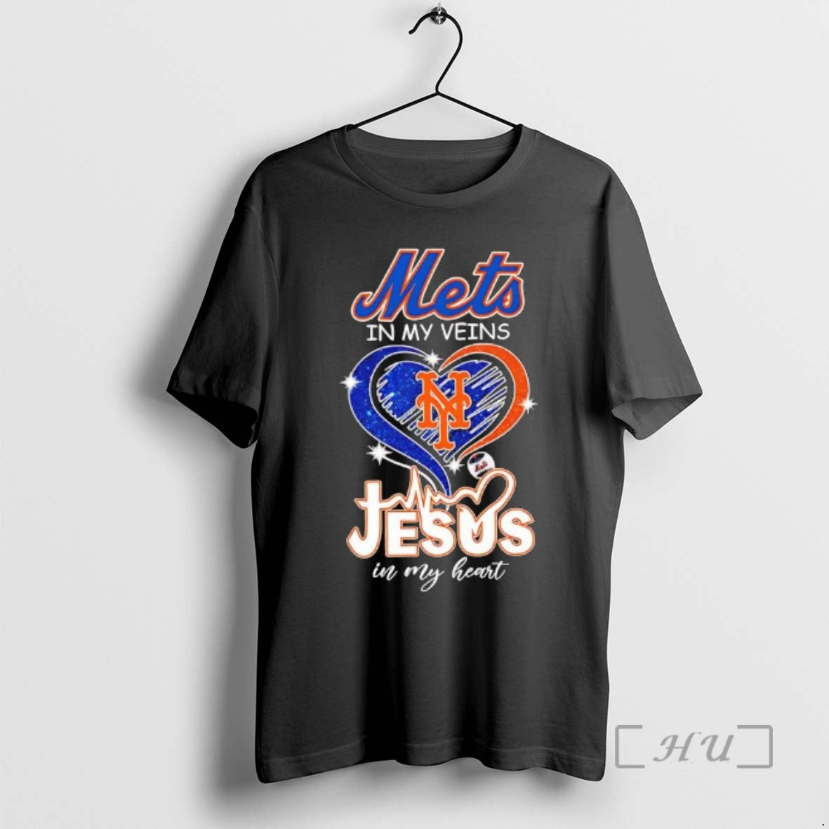 Officials New York Mets In My Veins Jesus In My Heart Graphic Logo Premium T-Shirts, Hoodie, Sweatshirt | DripVista.com