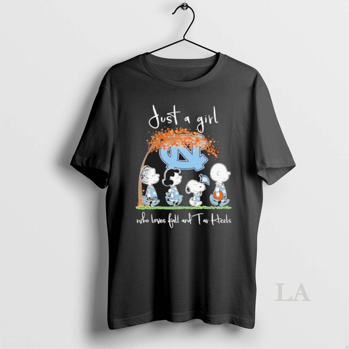 Original The Peanuts Just A Girl Who Loves Fall And Unc Tar Heels Basketball T-Shirts, Hoodie, Sweatshirt | DripVista.com