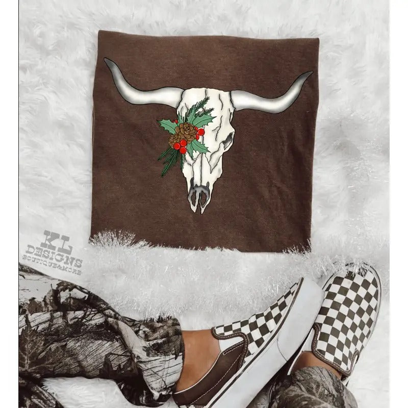 Pinecone Cow Skull Sweatshirt, western clothing hoodies, western outfits women, western tops T-Shirts | DripVista.com