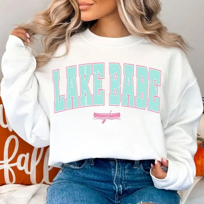 Premium  Lake Babe , Lake , Retro Summer , Summer Shirt , Summer , Summer  sweatshirt Hoodie | DripVista.com