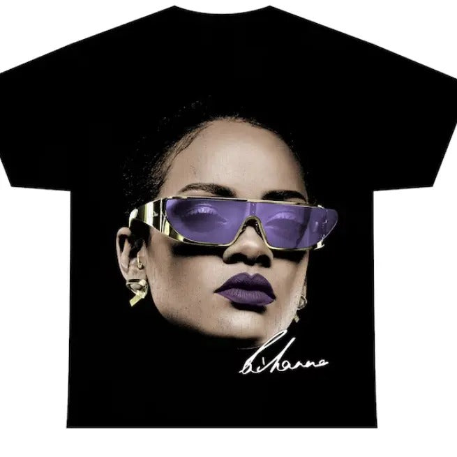 RIHANNA T-SHIRT Rare Concert Shity Rap Tee Hip Hop Shirt Hoodie, Sweatshirt | DripVista.com