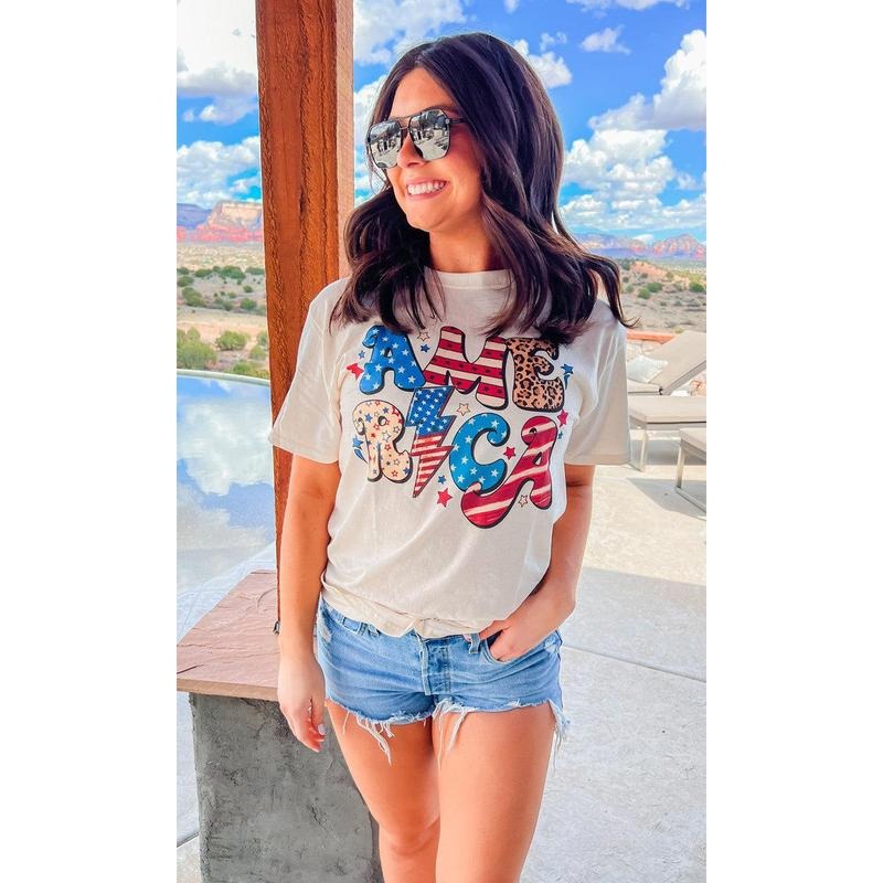 Retro America Graphic T-Shirt Hoodie, Sweatshirt | DripVista.com
