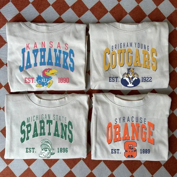 Retro College Spirit Sweatshirt - Vintage 90s University Team Style