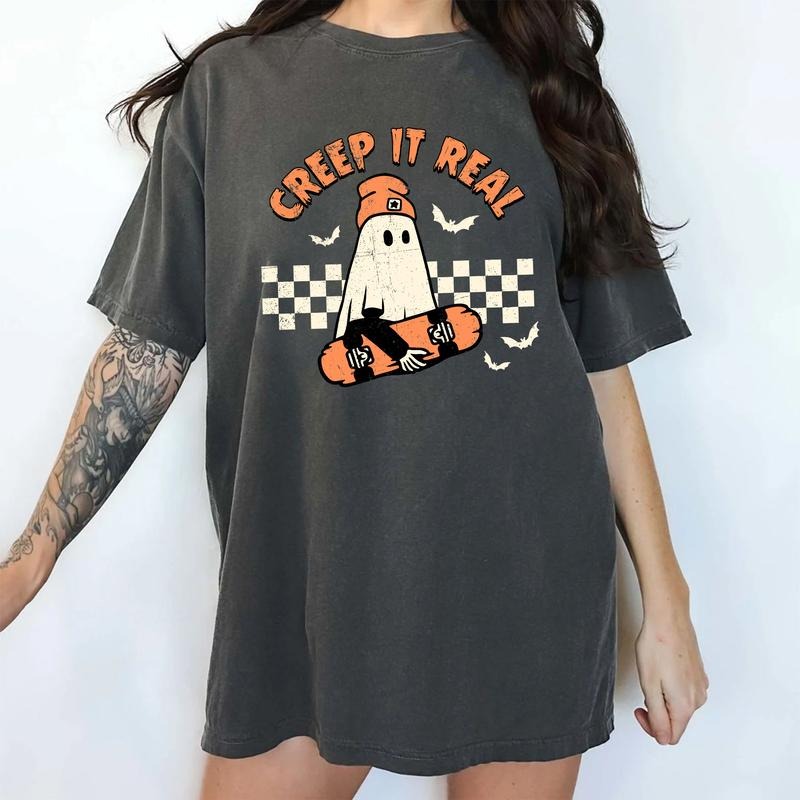 Retro Creep It Real Skateboarding Ghost Shirt, Cool Halloween Streetwear Shirt, Funny Boo Creep It Real Tee, Cute Halloween Ghost Tshirt, Halloween Party Tees, Oversized Women's Tops, Fall Casual Womenswear, Comfort Cotton Fabric Relaxed Fit Street Style