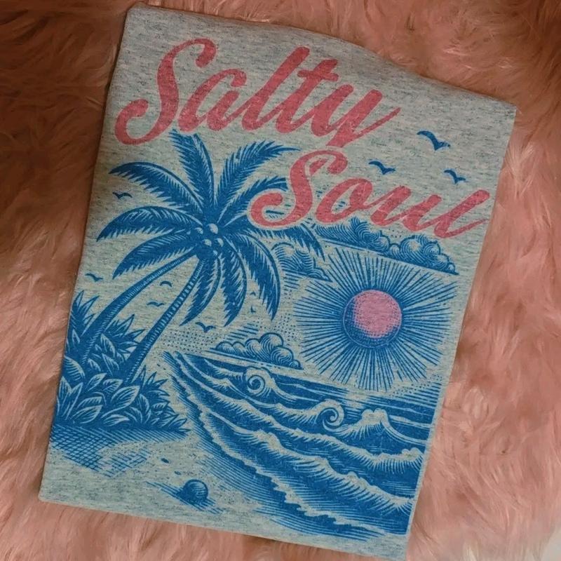 Salty Soul Beach, Cute Graphic Tee Loose fit Top Womenswear Hoodie, Sweatshirt | DripVista.com