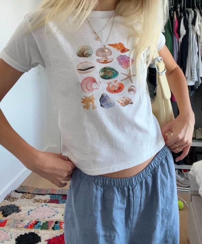 Sea Shell Baby Tee, Vintage Collage Aesthetic Seashell Baby Tee, Coastal Grandma Cute Women's T-Shirt, Ocean Lover Shirt,...