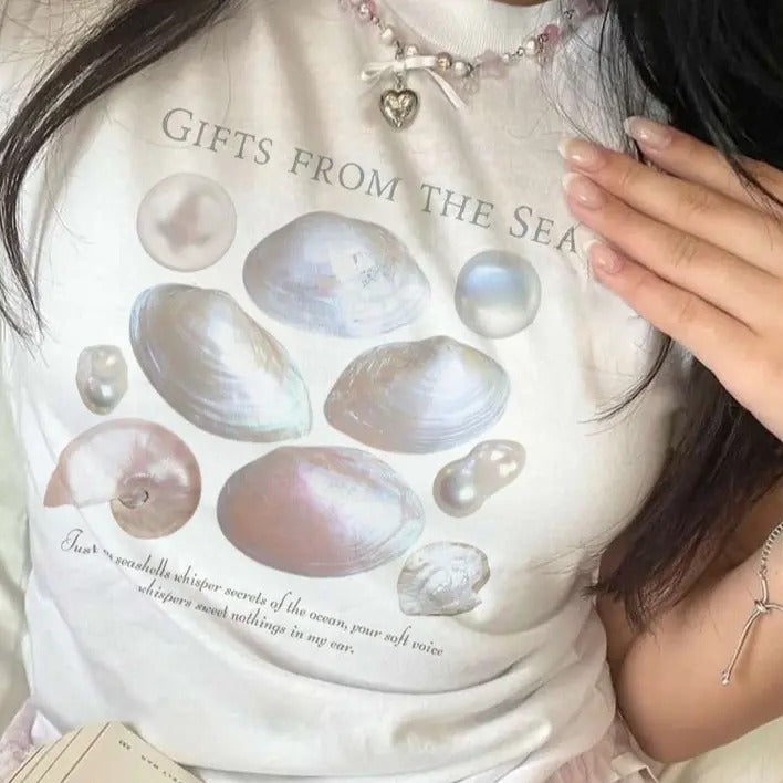 Seashell Aesthetic T-Shirt Seashell Baby Tee Coquette Clothing Aesthetic Summer Clothes Vintage Graphic T Shirt Aesthetic Shirt Seashell Tee