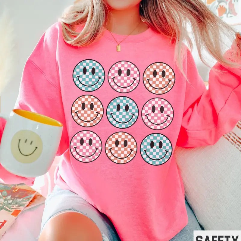 Smiley Face Sweatshirt Checkered Retro Graphic Crewneck Trendy Vintage Happy Face Sweatshirt