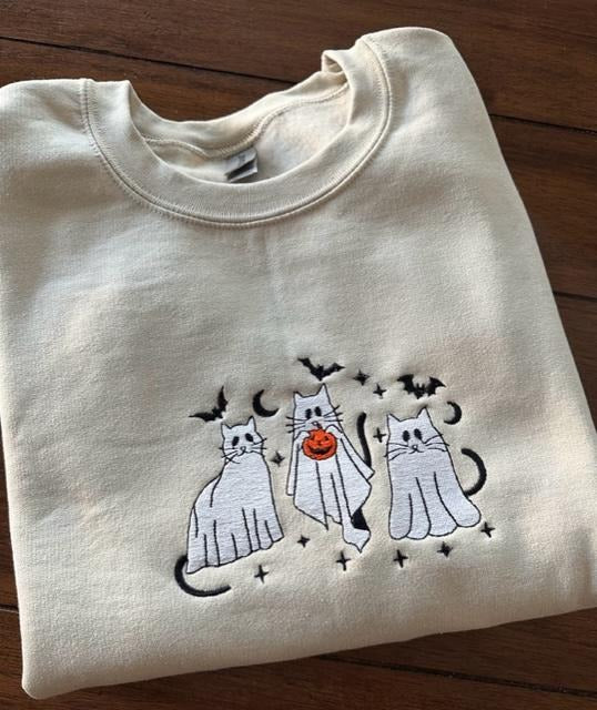 Spooky Ghost Cat Embroidered Crewneck Sweatshirt Long Sleeve Casual Menswear Halloween Top T-Shirts, Hoodie | DripVista.com