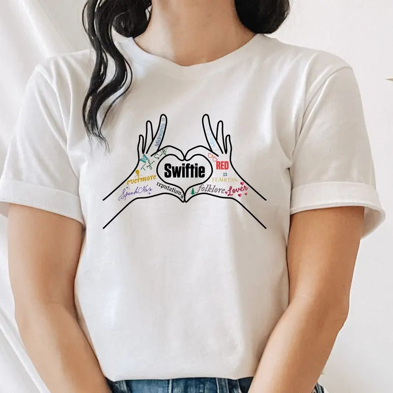 Swiffti.ee Red Hand Heart Shirt, Swiff.tiee Hand Country Music T-Shirt, Concert Shirts, Shirts For Women Hoodie, Sweatshirt