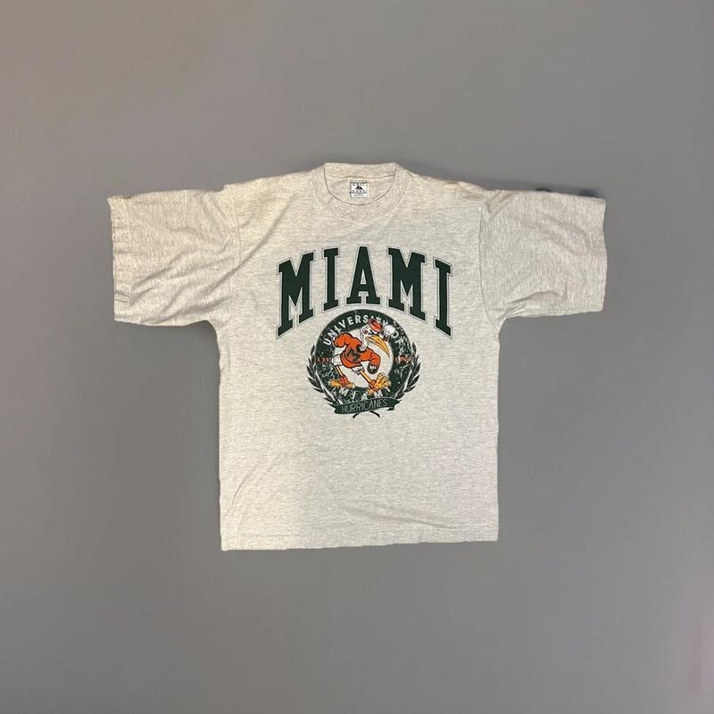 Vintage 90s University Of Miami Hurricanes Unisex T-shirt Sweatshirt Hoodie 26
