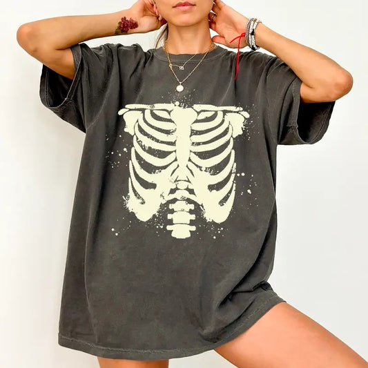 Vintage Skeleton Comfort Colors Shirt, Skeleton Ripping Rib Cage Vintage Graphic Tee, Rib Cage Vintage 90s Unhinged Shirt, Funny Women T-shirt, Retro 90s Halloween Shirt, Comfy Fabric Graphic Tee, Cotton Fabric Relaxed Fit Chic Style Oversized Top