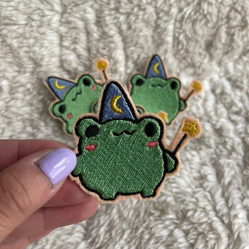 Wizard Frog Iron On Patch T-Shirts, Hoodie, Sweatshirt | DripVista.com