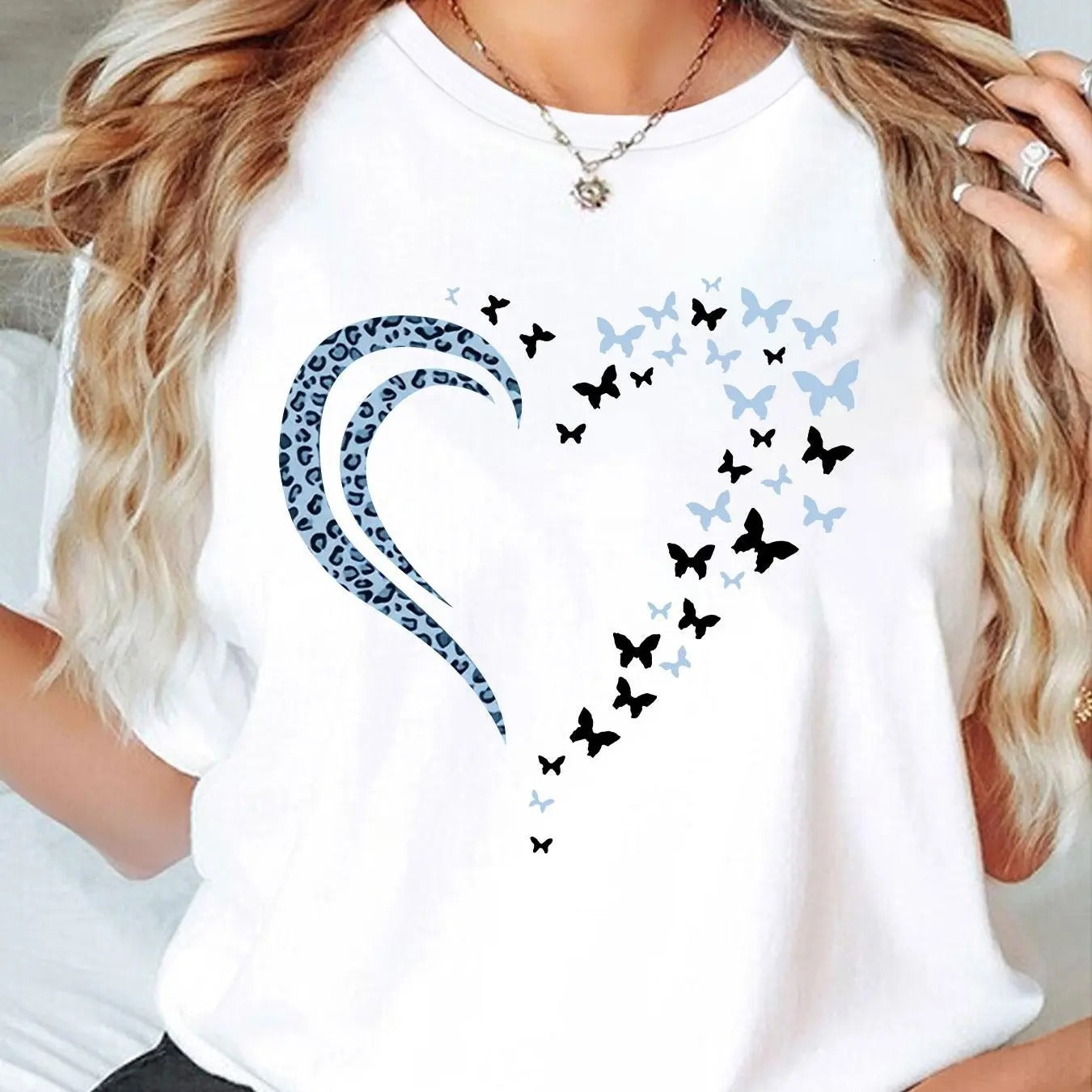 Women'WB shield Butterfly & Heart & Leopard Print Round Neck Tee, Casual Short Sleeve Crew Neck T-Shirt for Daily Wear, Ladies TNF for Spiky hair fighters Seasons