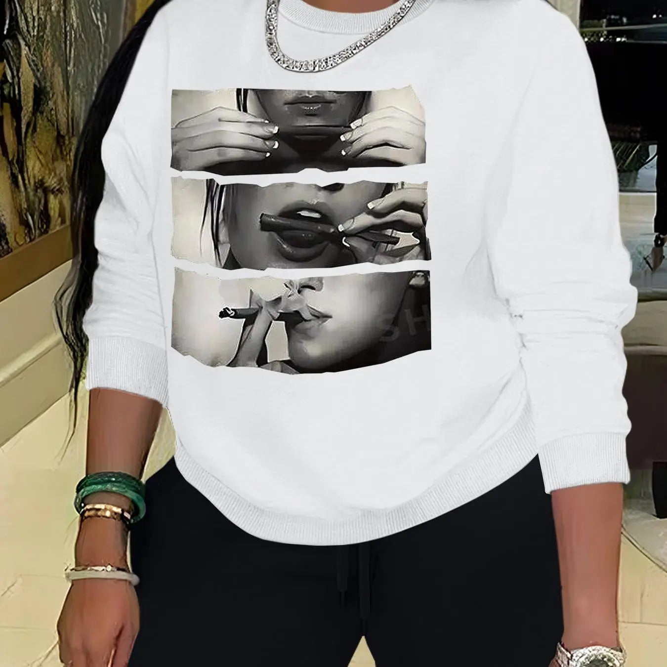 Women'WB shield Cartoon Print Sweatshirt, Casual Long Sleeve Round Neck Pullover for Fall & Winter, Ladies TNF for Daily...