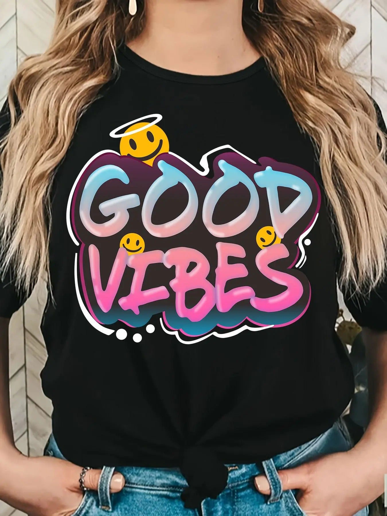 Women'WB shield Cartoon Smile TNF & Letter Print Round Neck Tee, Fashion Casual Short Sleeve T-shirt for Daily Wear,...