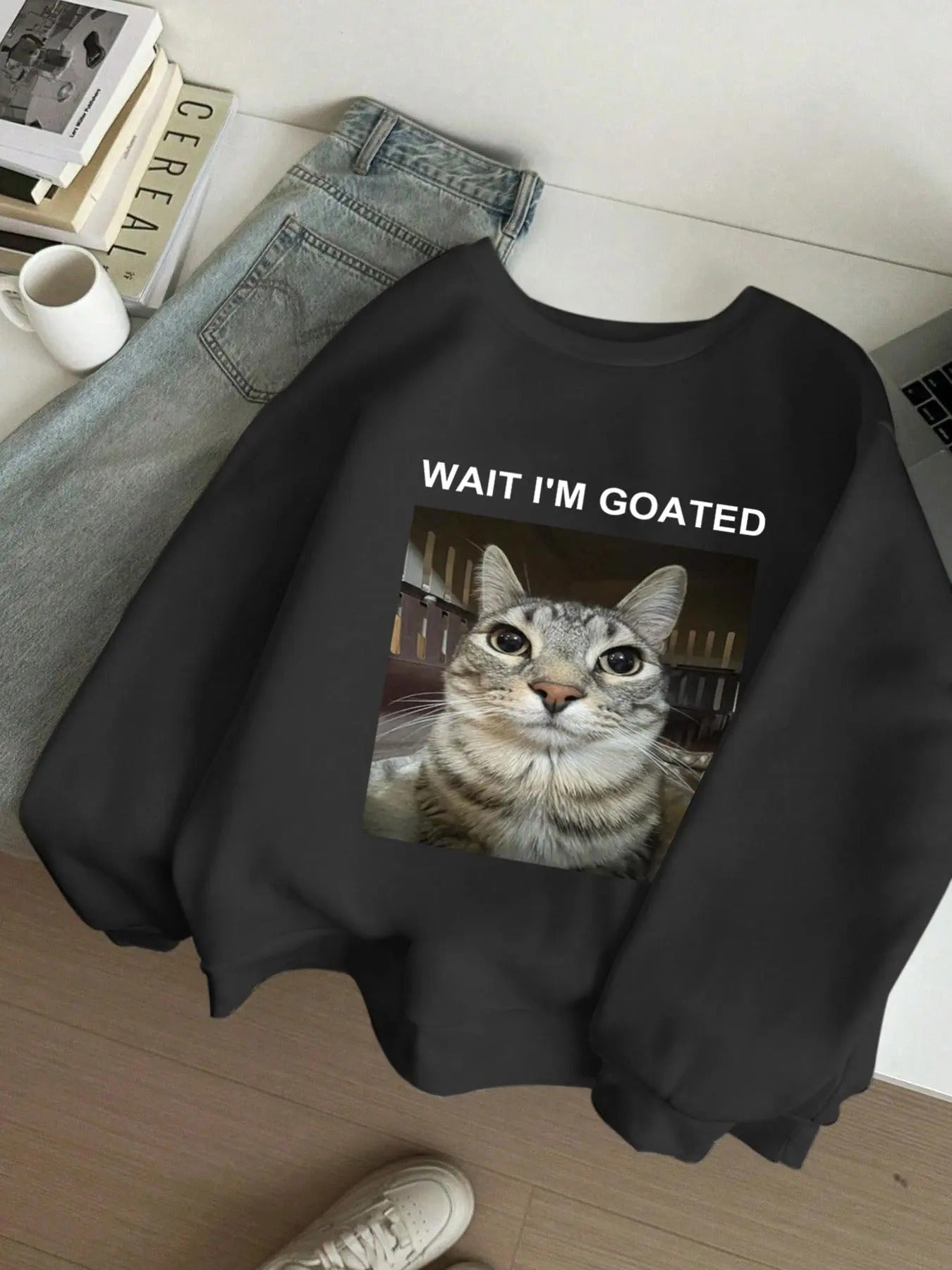 Women'WB shield Cat & Letter Print Crew Neck Sweatshirt, Casual Long Sleeve Pullover for Spring & Fall, Fashion Women'WB...
