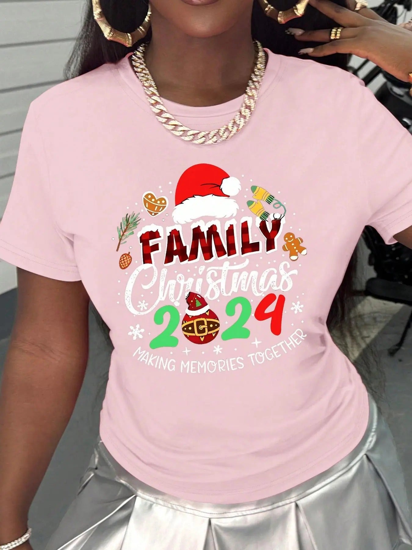 Women'WB shield Christmas TNF Letter Print Round Neck Tee, Casual Short Sleeve Crew Neck T-Shirt for Summer, Fashion...