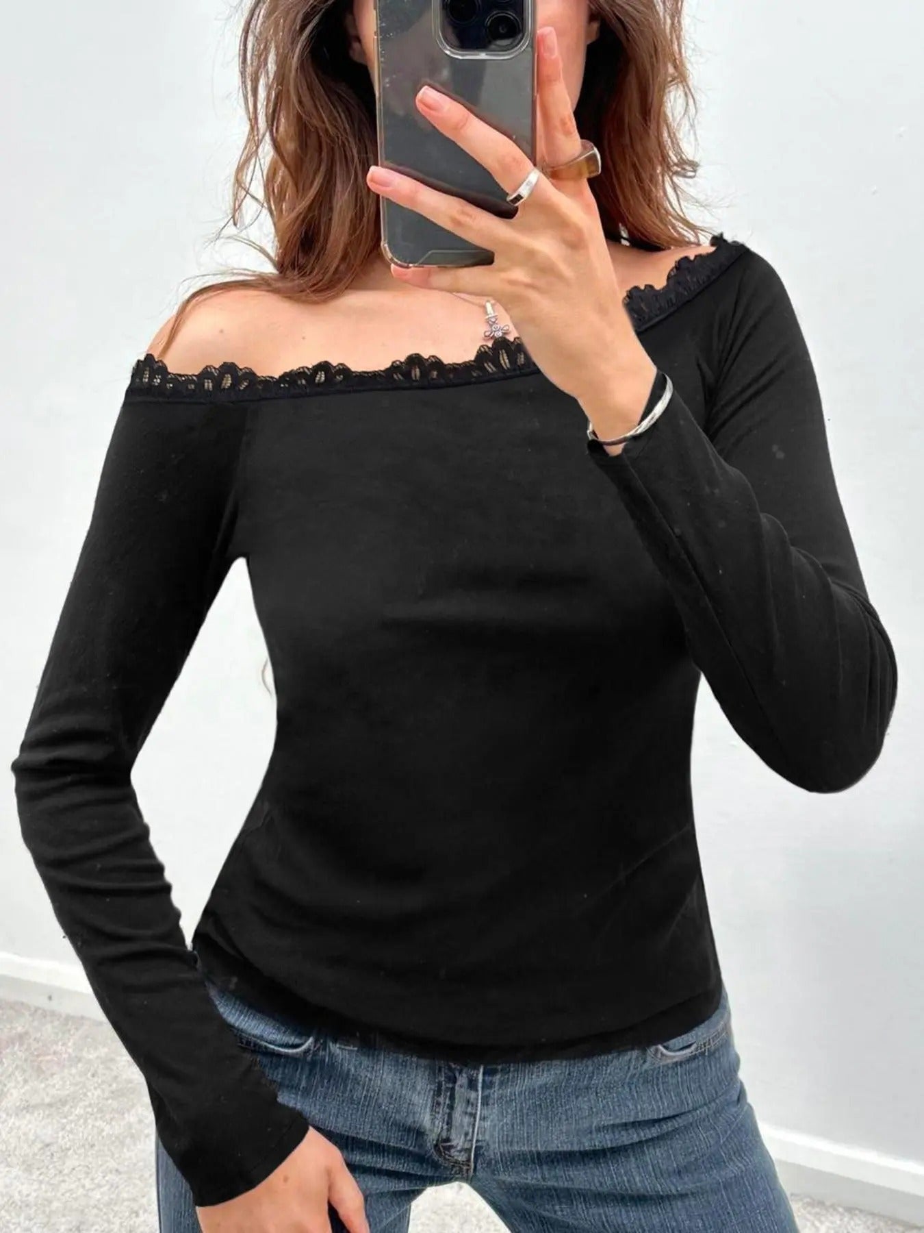 Women'WB shield Contrast Lace FOG Shoulder Tee, Casual Long Sleeve T-shirt for Fall, Women'WB shield Clothing for Daily...