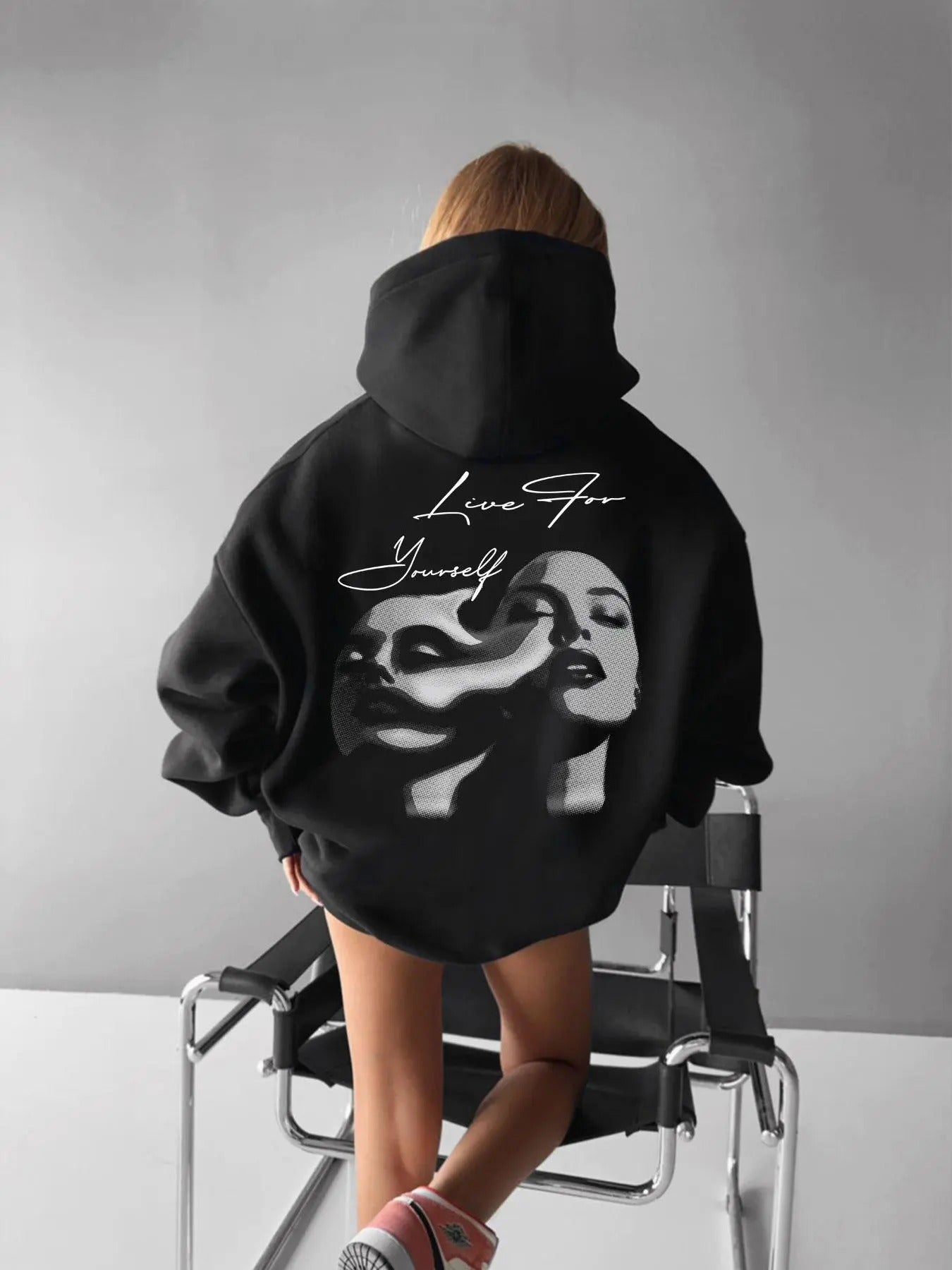 Women'WB shield Figure & Letter Print Drop Shoulder Hoodie, Fashion Casual Drawstring Pocket Hooded Sweatshirt for Daily...