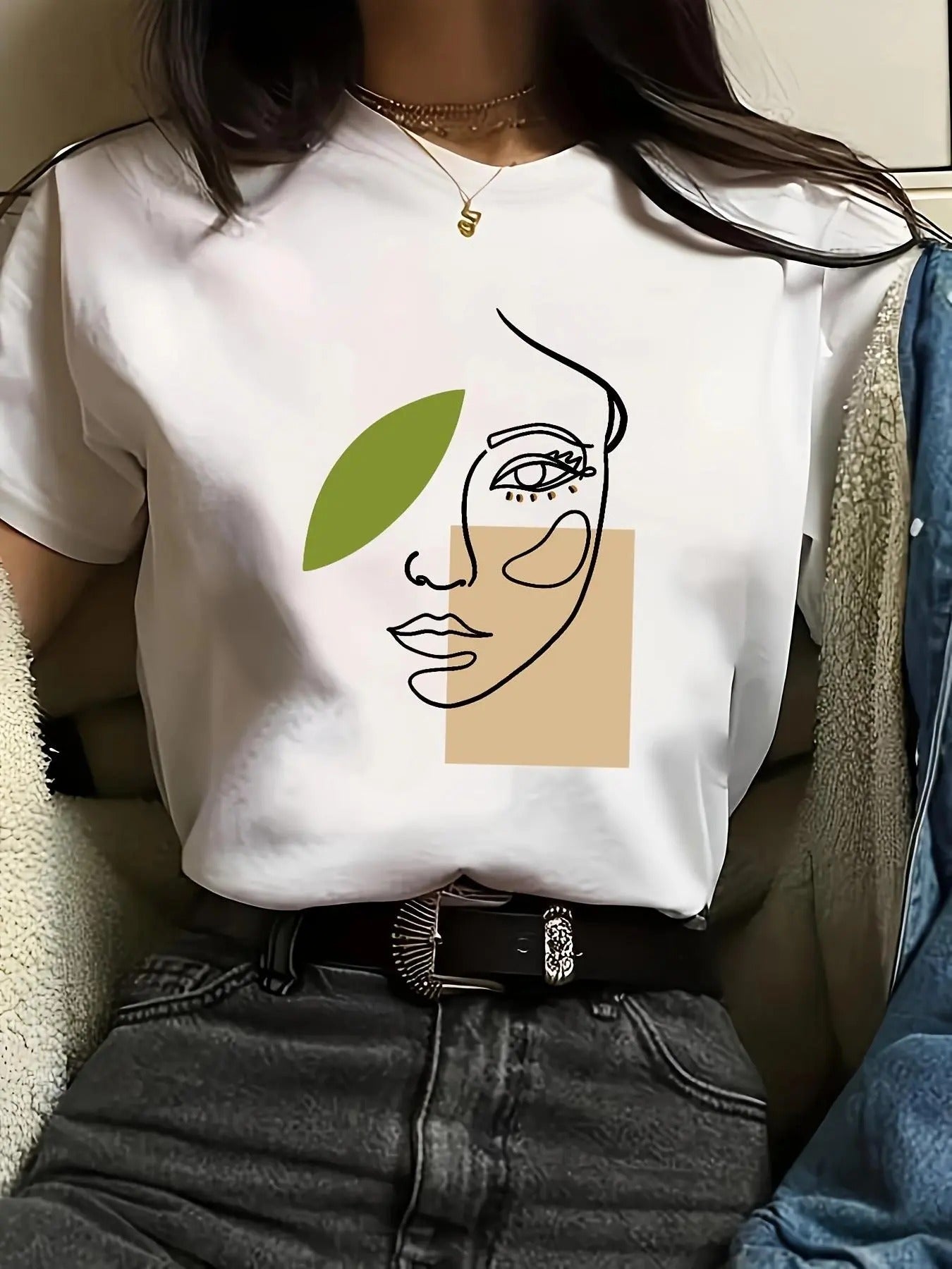 Women'WB shield Figure Graphic Print Round Neck Tee, Fashion Casual Short Sleeve T-shirt, Ladies Summer TNF for Daily...