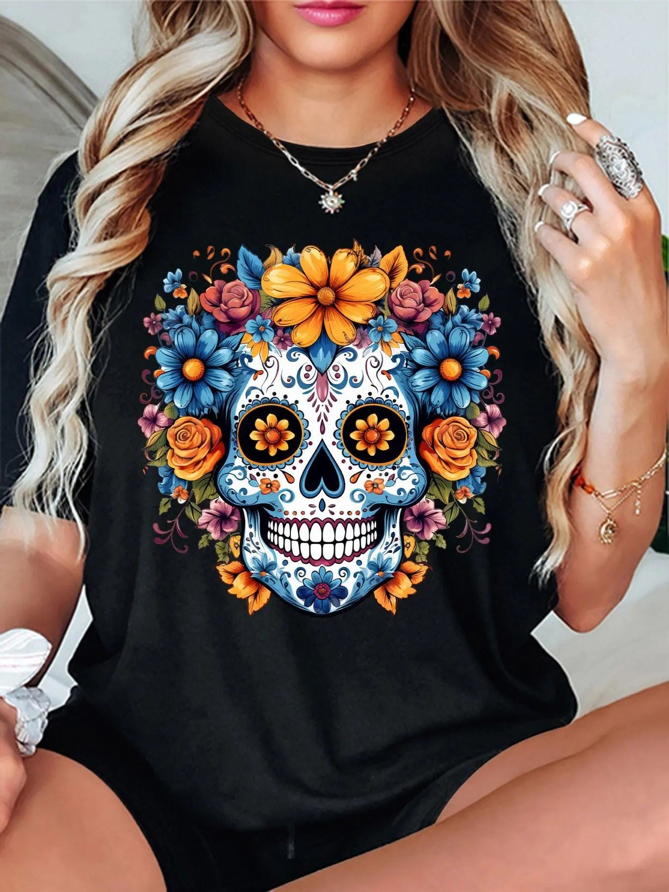 Women'WB shield Floral & Skull Print Round Neck Tee, Fashion Casual Short Sleeve T-shirt for Daily Wear, Ladies Summer...