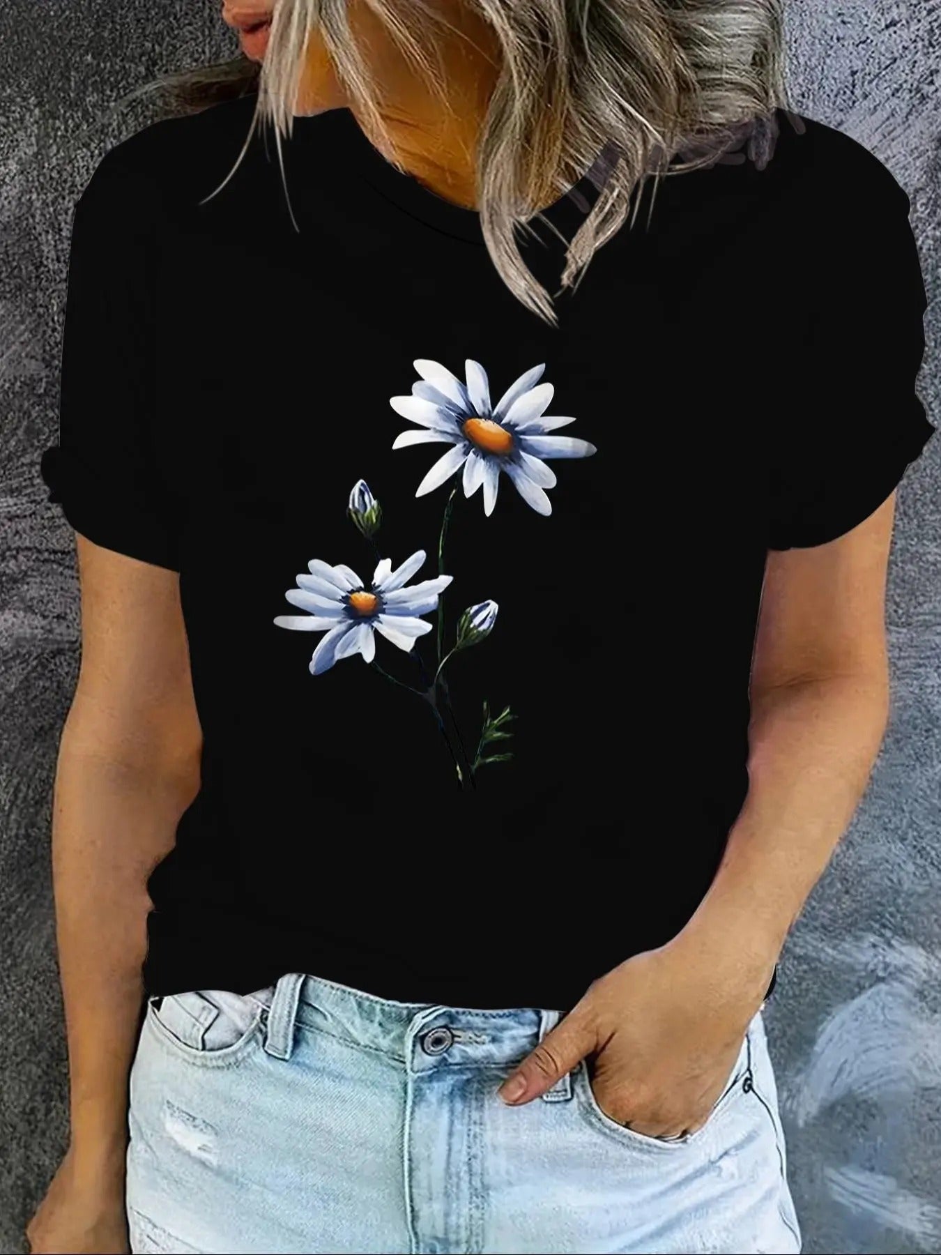 Women'WB shield Floral Print Round Neck Graphic Tee, Vintage Trendy Casual Short Sleeve T-shirt for Daily Wear, Ladies...