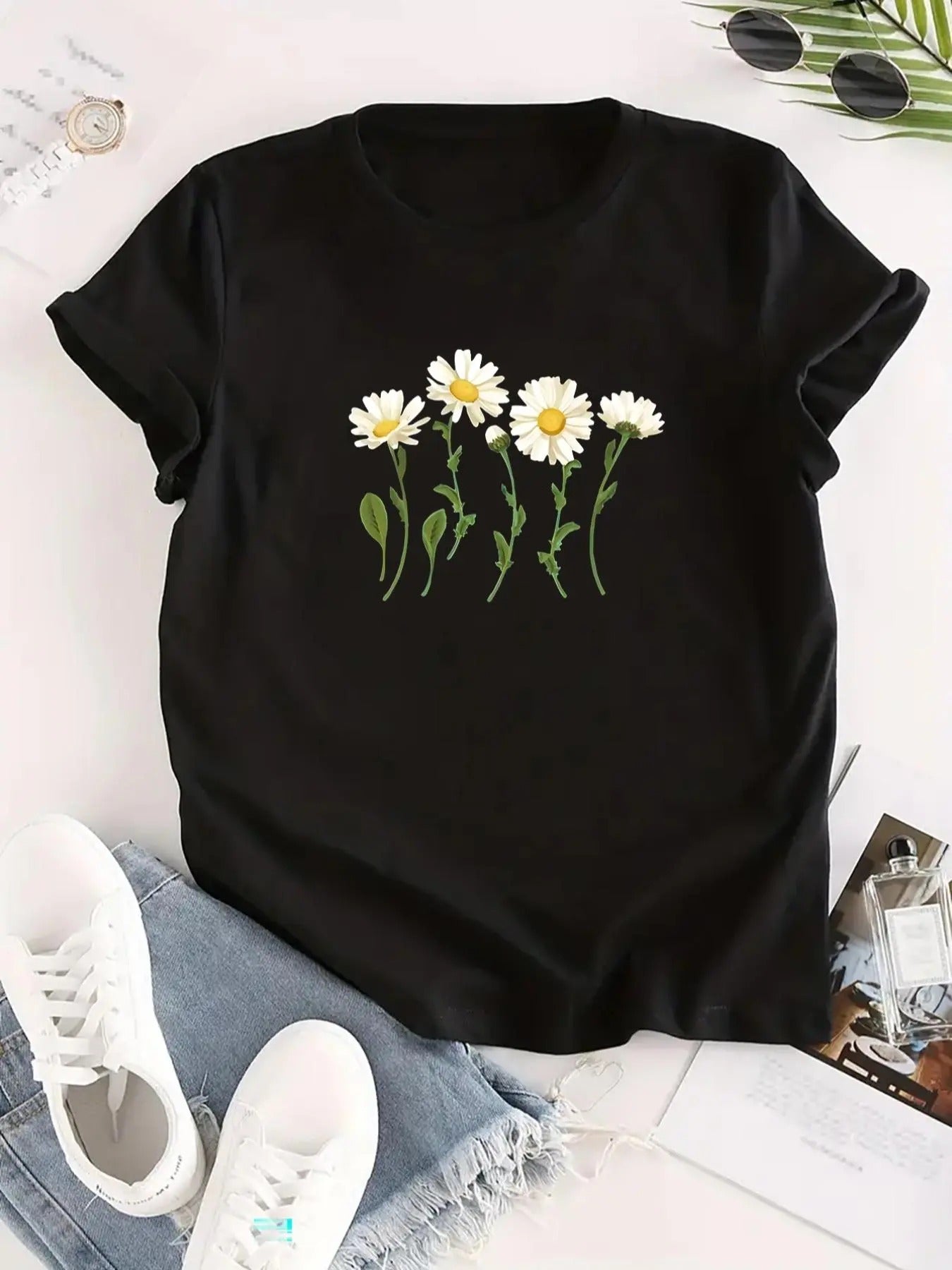 Women'WB shield Floral Print Round Neck Tee, Trendy Casual Crew Neck Short Sleeve T-shirt For Daily Wear, Ladies Summer...