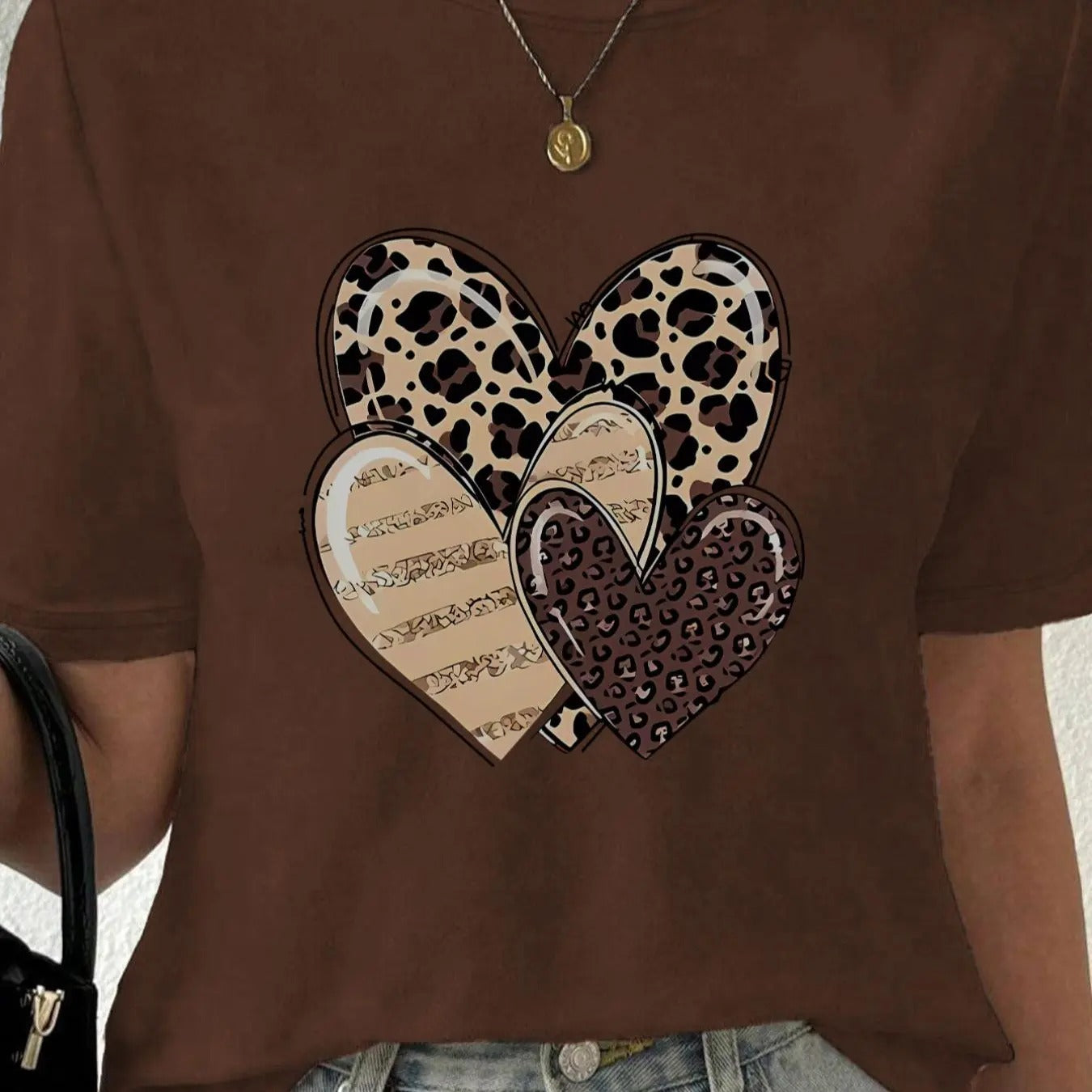 Women'WB shield Leopard Heart Print Round Neck Tee, Fashion Casual Crew Neck Short Sleeve T-shirt for Daily Holiday...