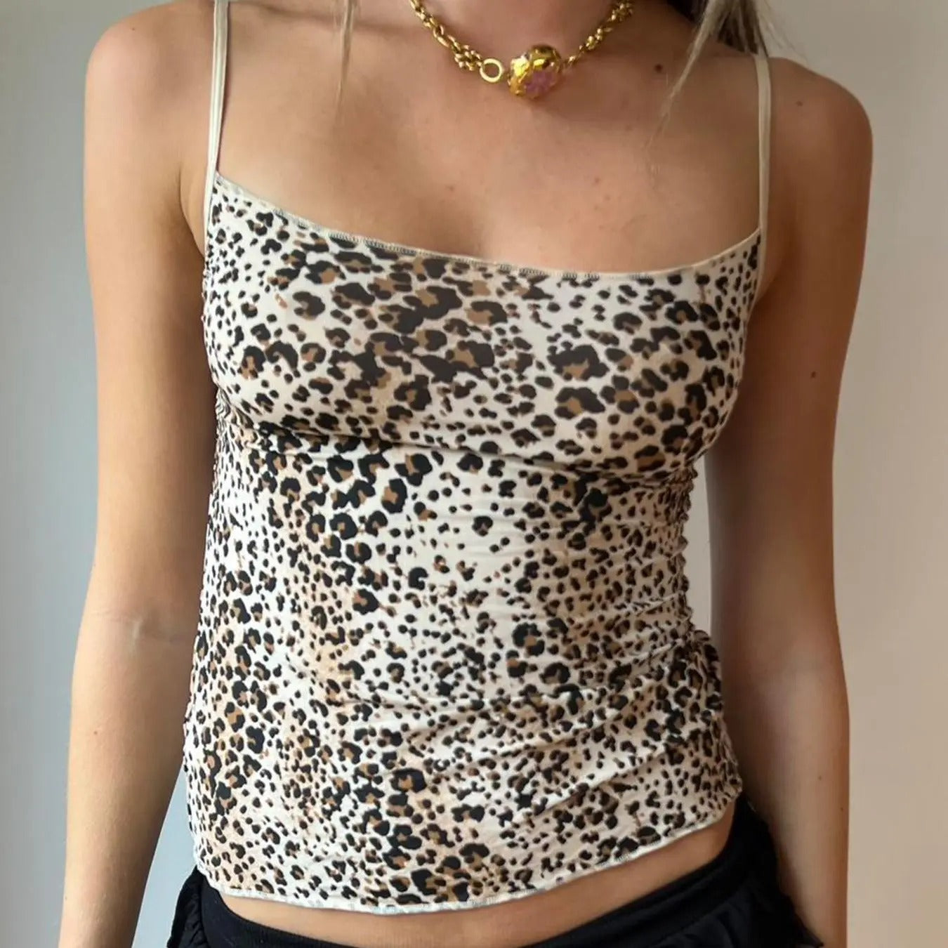 Women'WB shield Leopard Print Backless Cami Top, Casual Adjustable Strap Sleeveless Top for Fall & Winter, Women'WB...