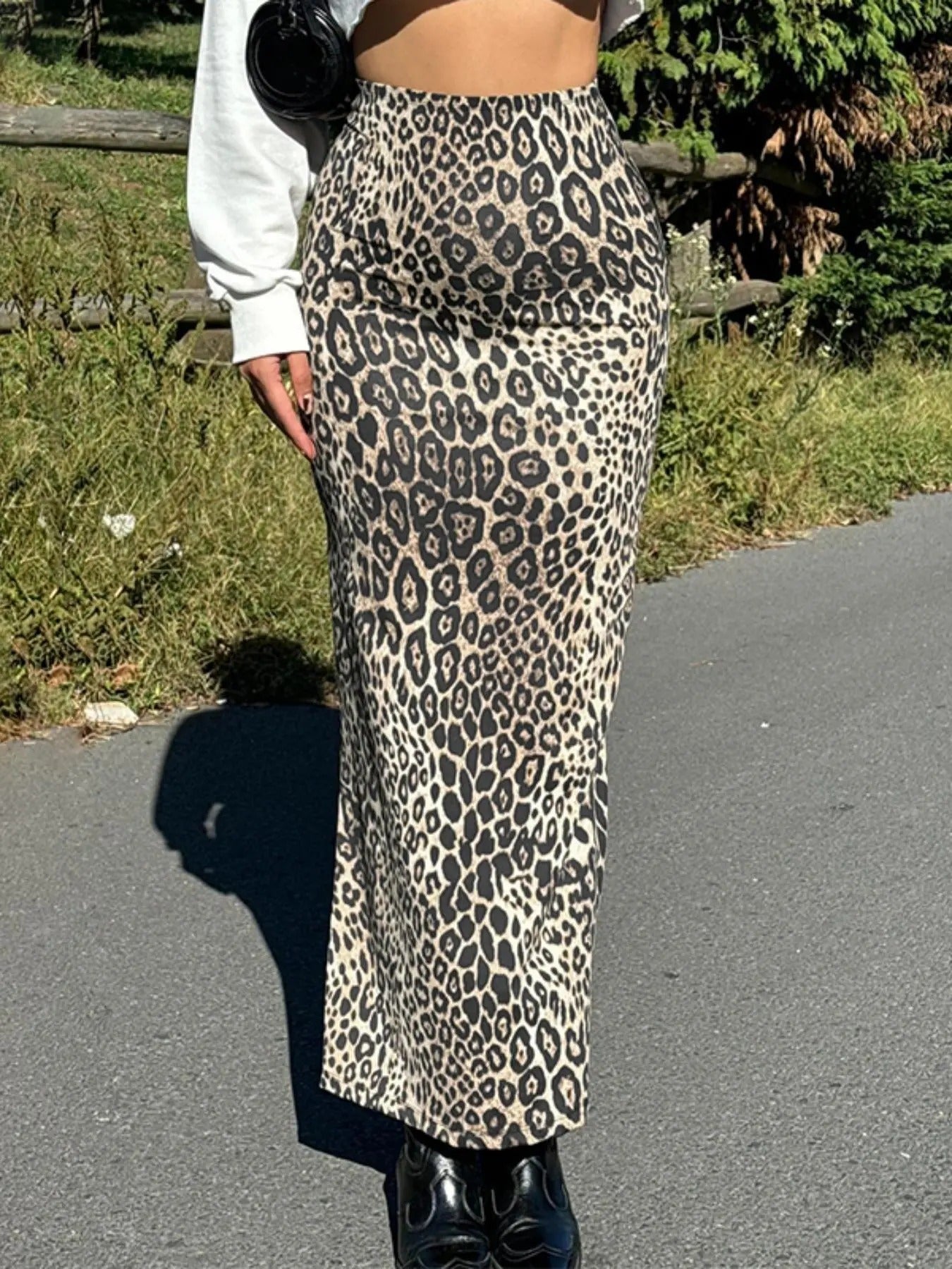 Women'WB shield Leopard Print High Waist Bodycon Skirt, Casual Fashion Long Skirt for Daily Outdoor Wear, Women Bottoms...