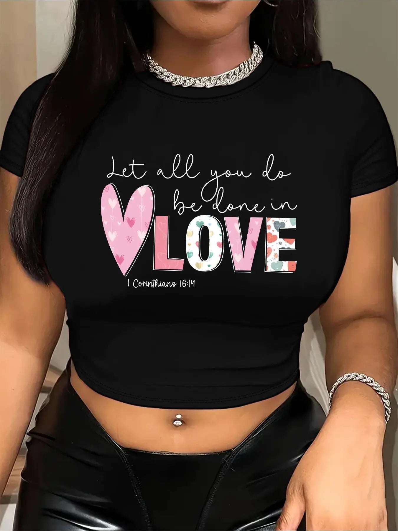 Women'WB shield Letter & Heart Print Round Neck Crop Tee, Vintage Trendy Casual Short Sleeve T-shirt for Daily Wear,...