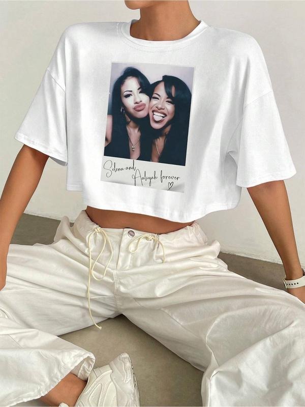 Women'WB shield Letter & Photo Print Round Neck Graphic Tee, Vintage Trendy Casual Short Sleeve T-shirt for Daily Wear, Ladies Summer Outfit