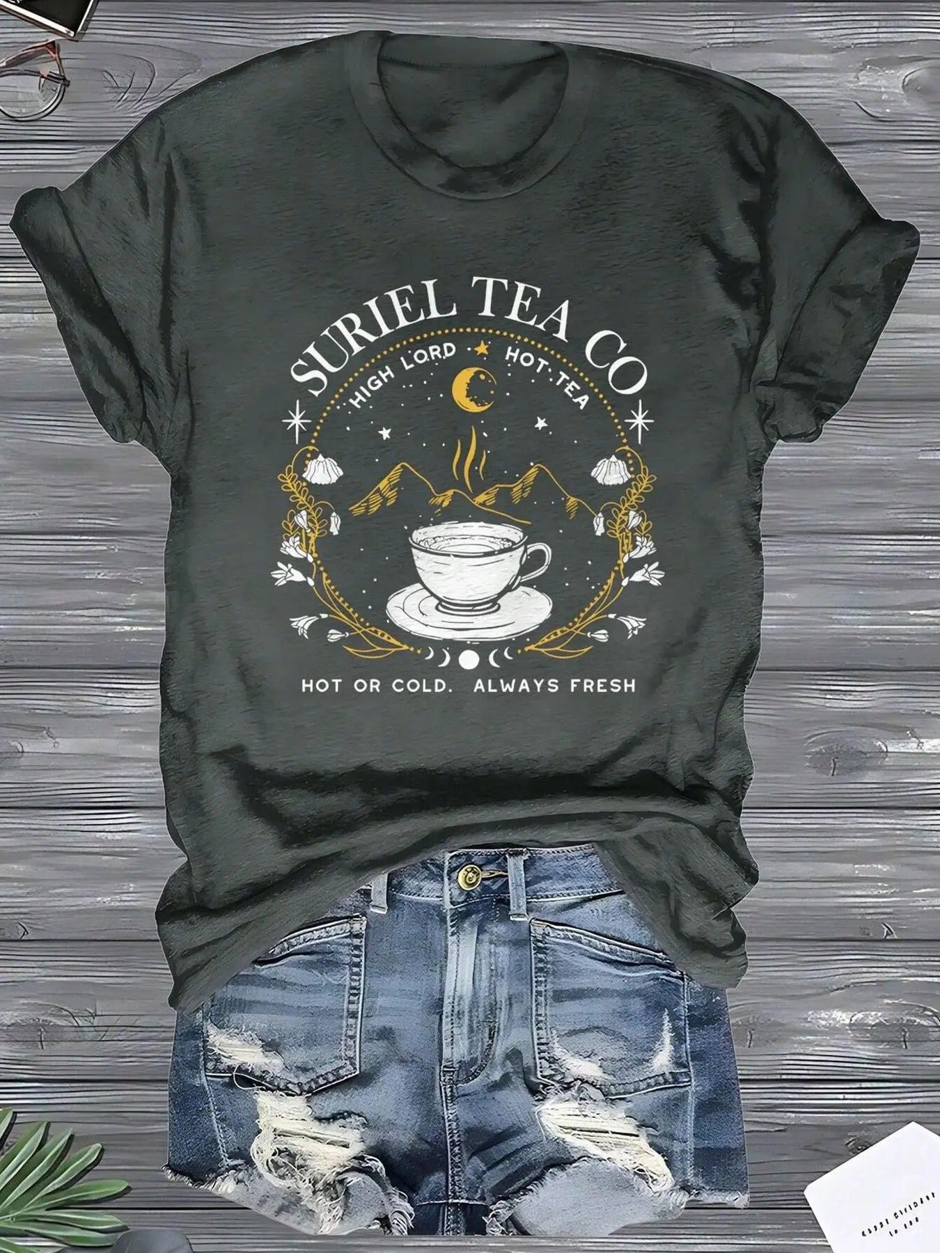 Women'WB shield Letter Cup Mountain Moon Graphic Round Neck Tee, Casual Short Sleeve Crew Neck T-shirt for Summer,...