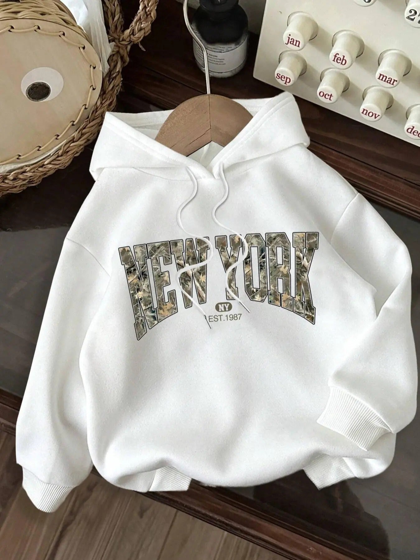 Women'WB shield Letter Print Hoodie, Casual Long Sleeve Hooded Sweatshirt for Spring & Fall, Fashion Women'WB shield Top...