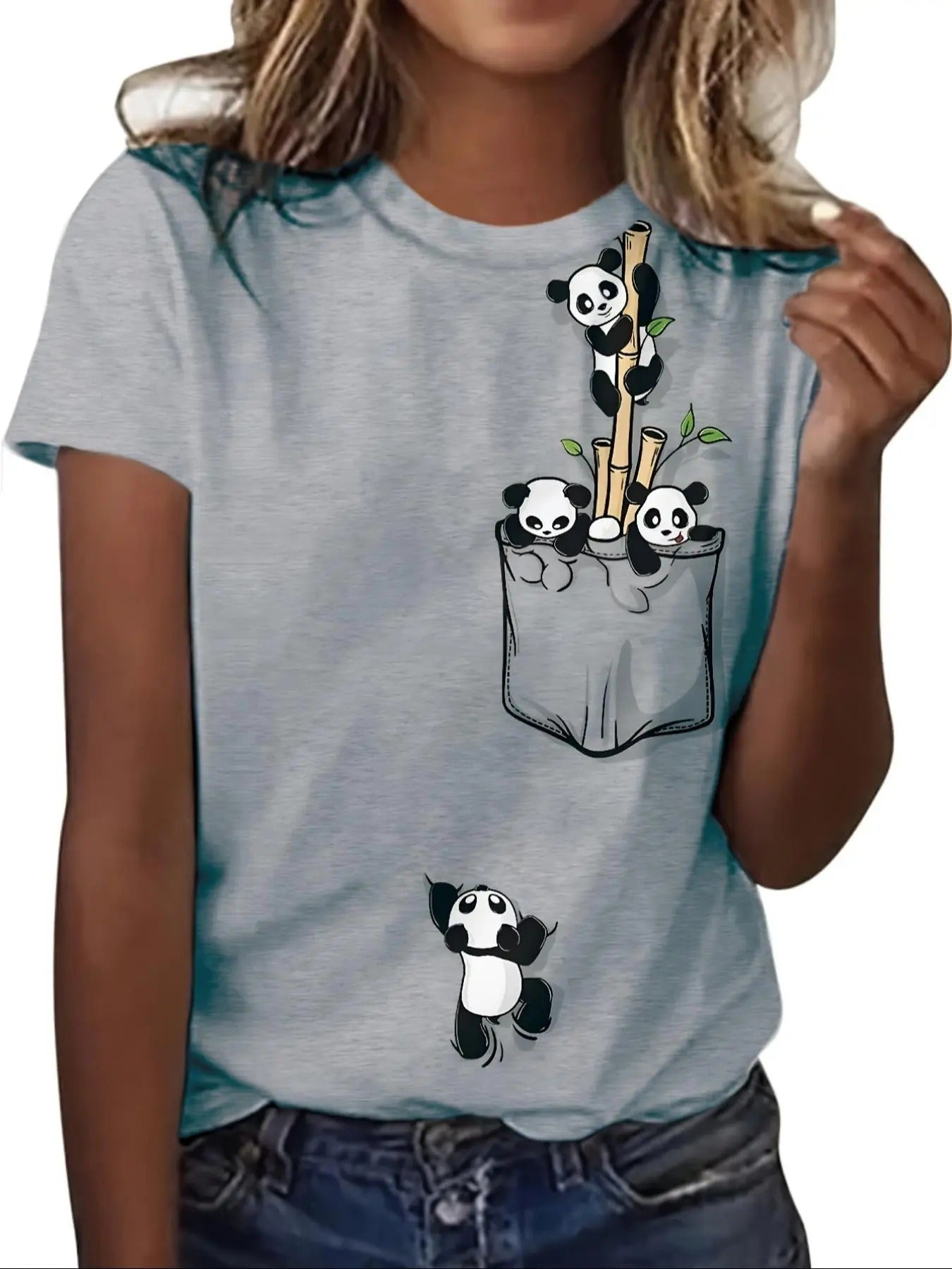 Women'WB shield Panda & Bamboo Print Round Neck Tee, Fashion Casual Crew Neck T-shirt for Daily Holiday Vacation Outdoor...